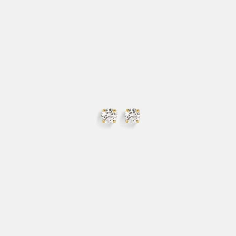 Round Diamond Studs