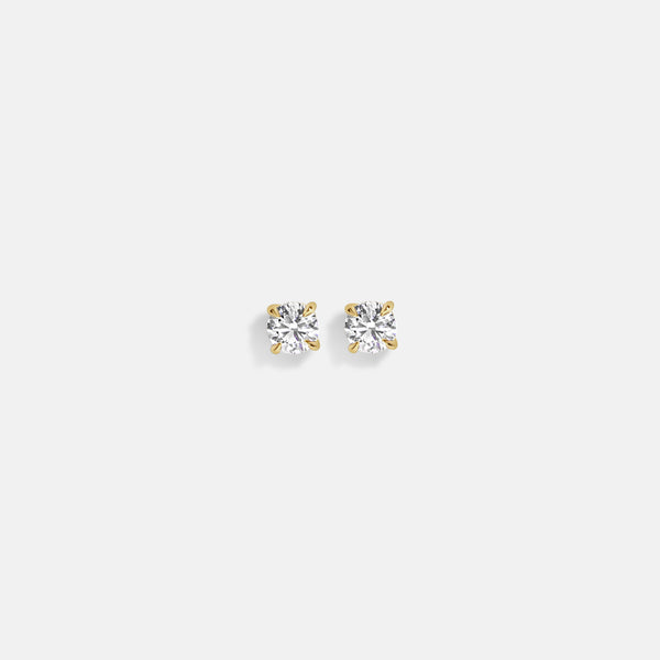 Round Diamond Studs