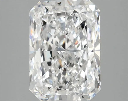 2.96ct Radiant Lab Grown Diamond (Colour E, Clarity VVS2, IGI Certified)