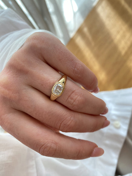 1.01ct Elongated Cushion Signet Ring