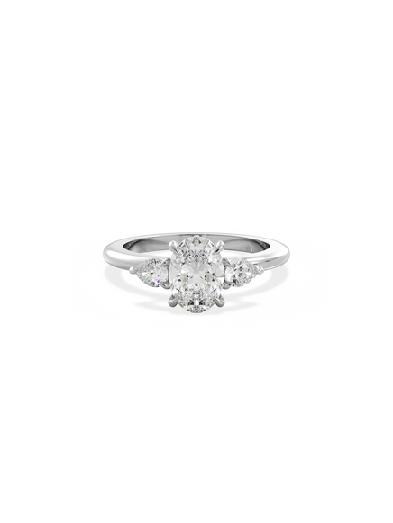 Oval Amira Ring