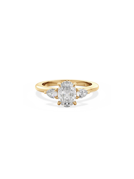 Oval Amira Ring