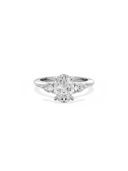 Oval Amira Ring