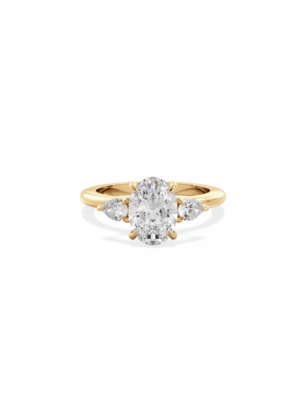 Oval Amira Ring