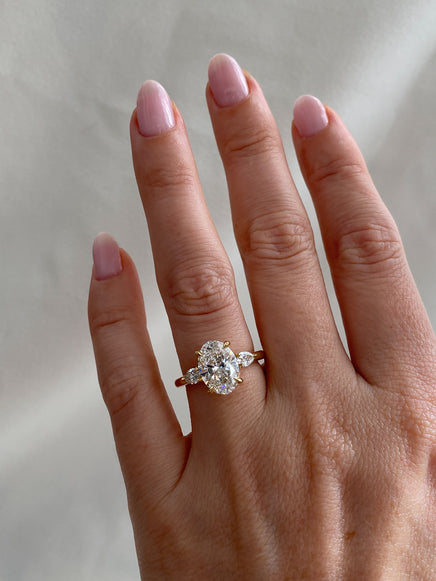 2.55ct Oval Amira Ring