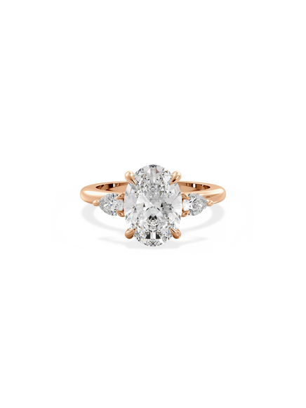 Oval Amira Ring