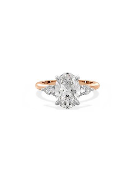 Oval Amira Ring