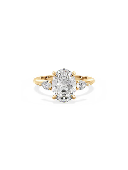 Oval Amira Ring