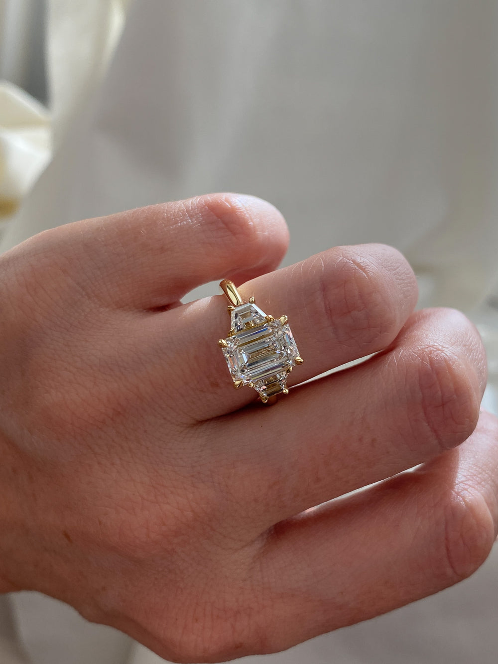 3.01ct Emerald Thea Ring - View 