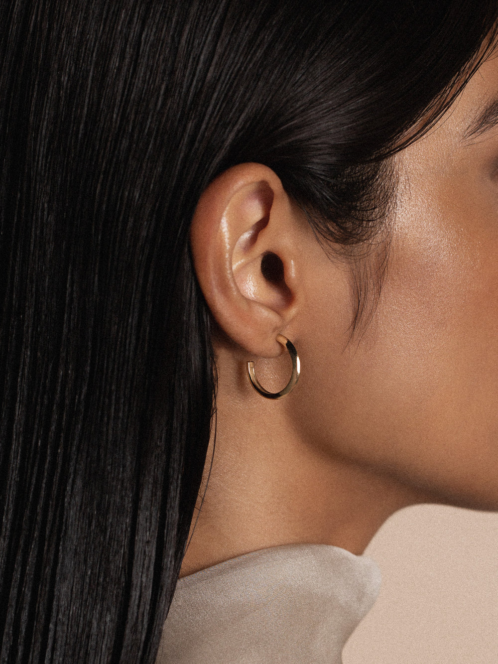 Knife Edge Hoops - View 