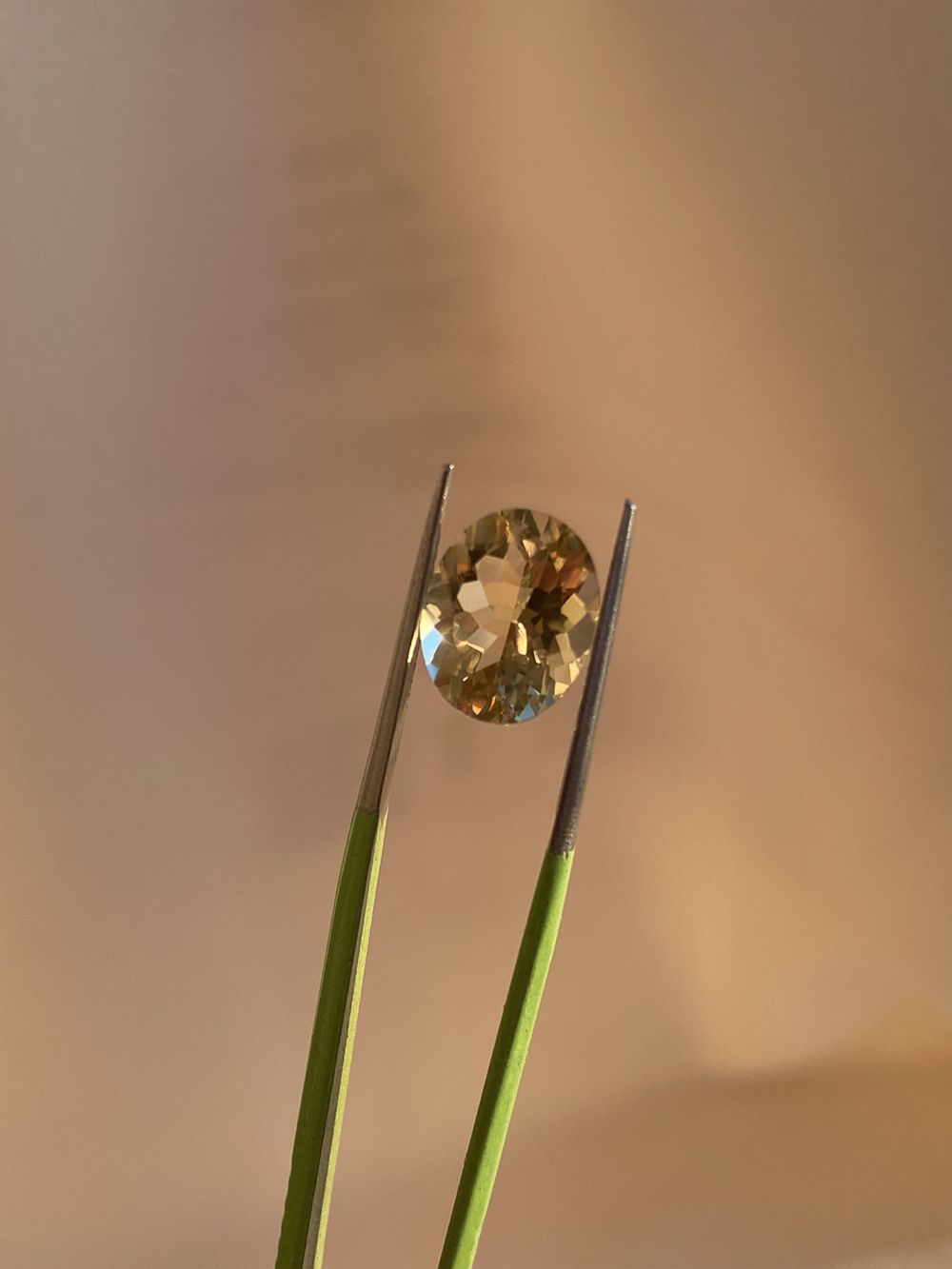 2.95ct Oval Lemon Quartz - View 