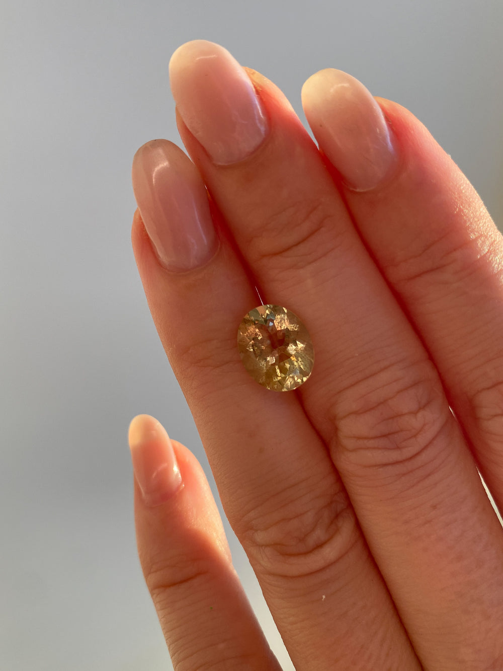 2.95ct Oval Lemon Quartz - View 