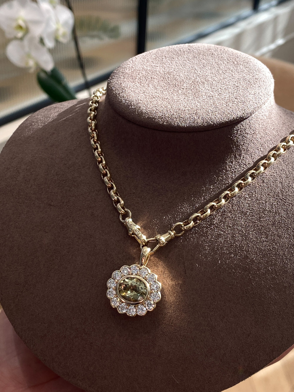 3.17ct Oval Quartz Solene Pendant - View 