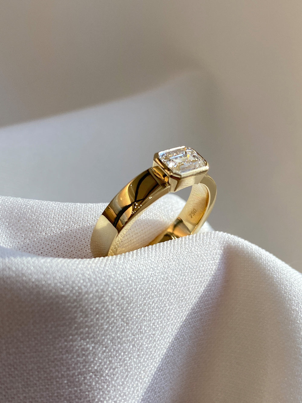 Emerald Bezel Solitaire Ring - View 