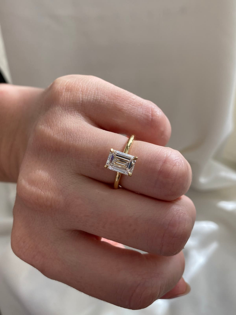 Emerald Ceremonial Solitaire Ring - View 
