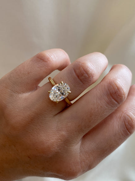 Oval Classic Solitaire Ring