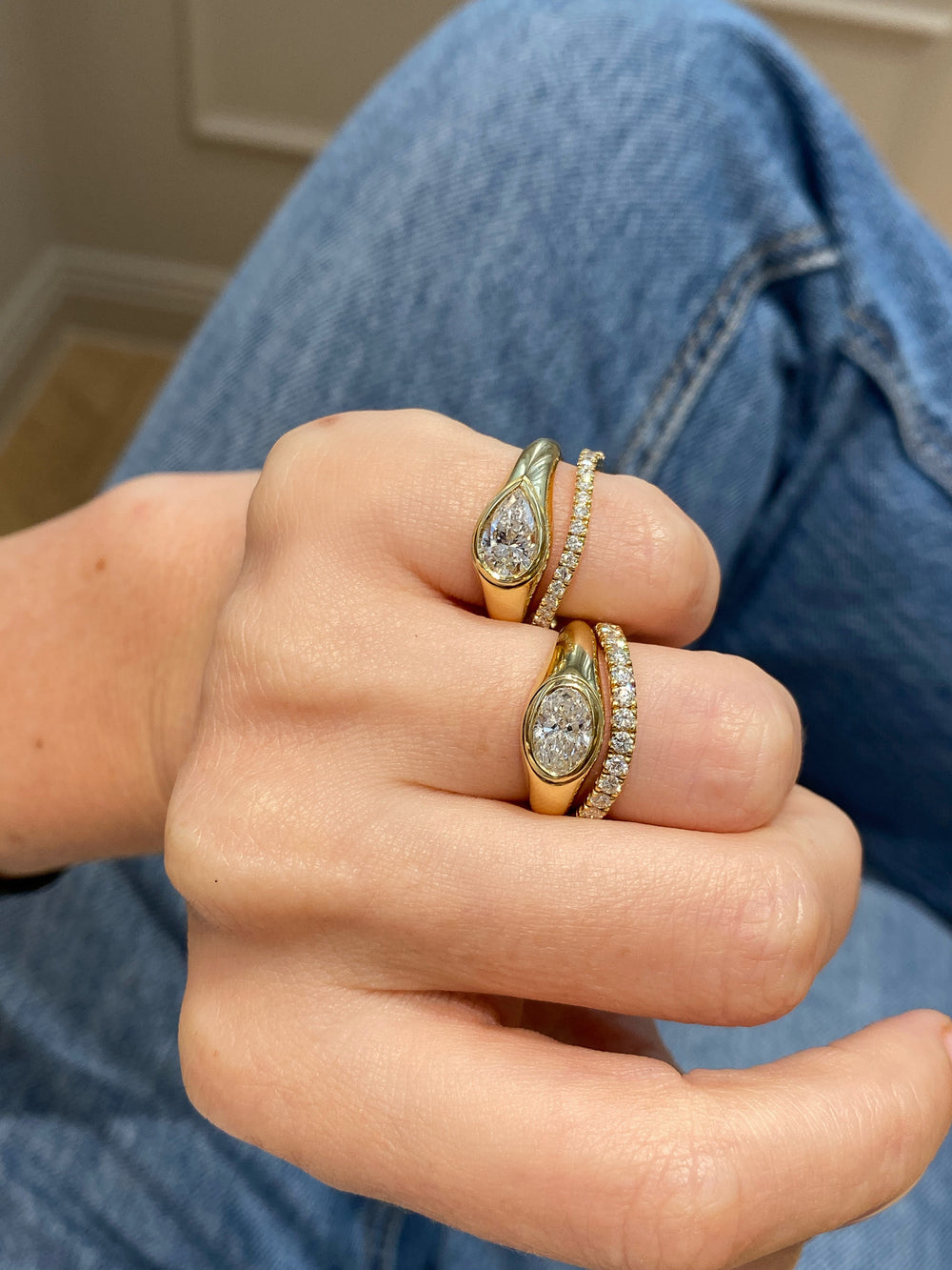 Oval Signet Ring - View 