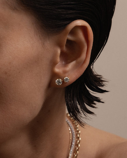 Round Diamond Studs