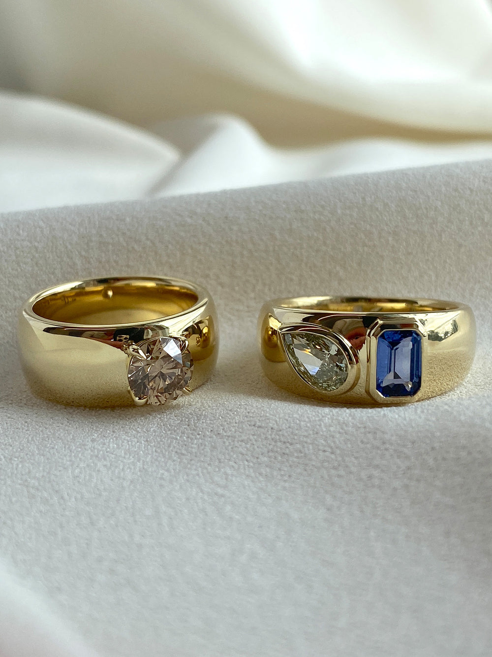 Emerald and Pear Keystone Toi et Moi Ring - View 