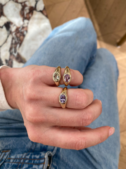 Oval Sorbet Sapphire Signet Ring