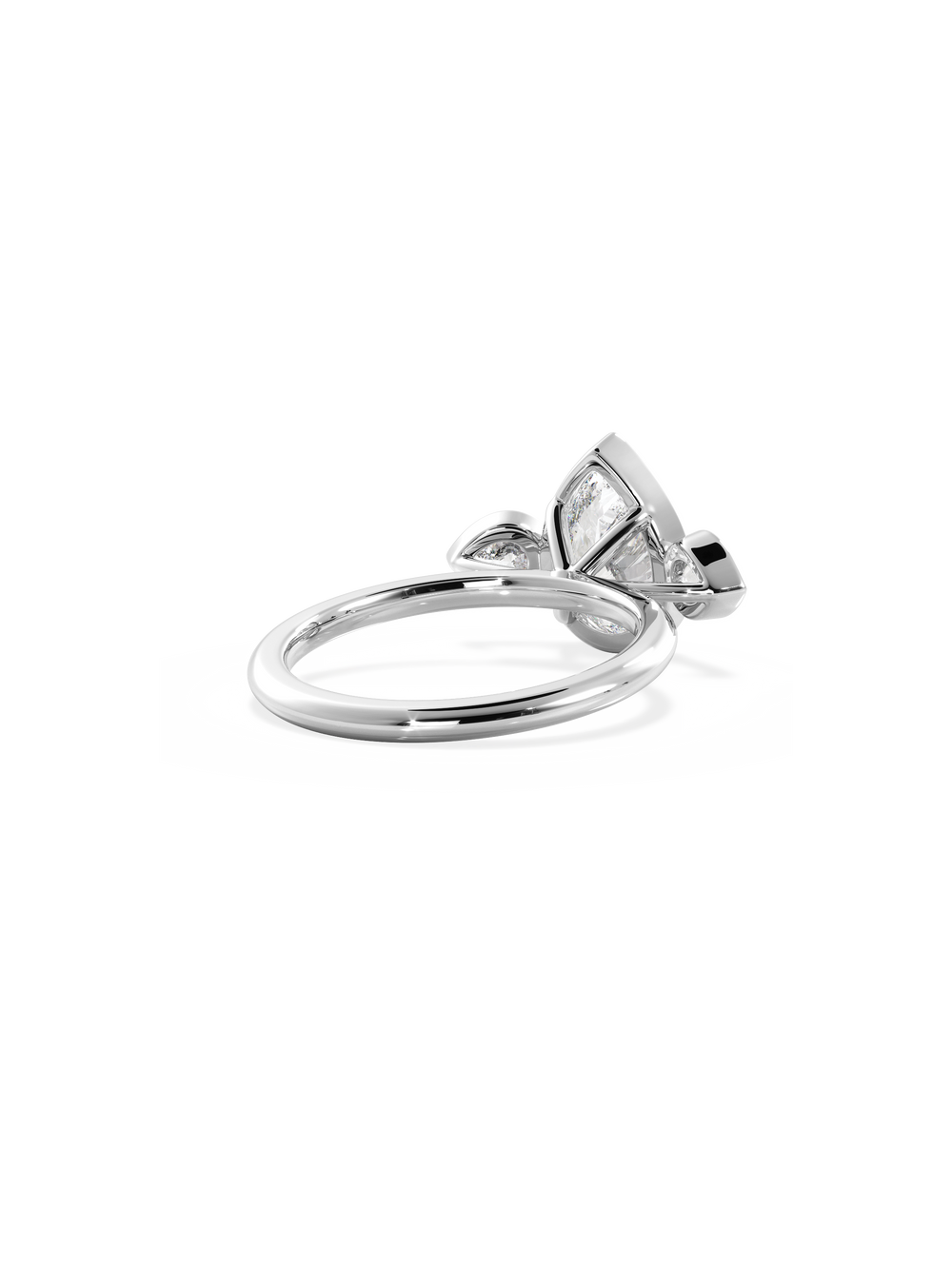 Pear Bezel Amira - View 
