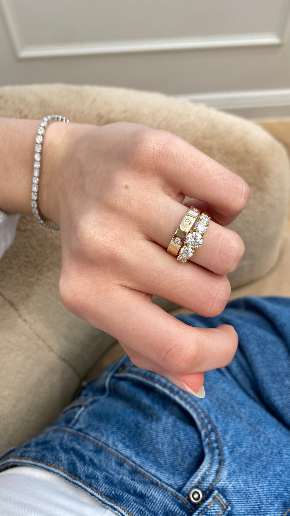 Round Signature Five-Stone Ring - View 